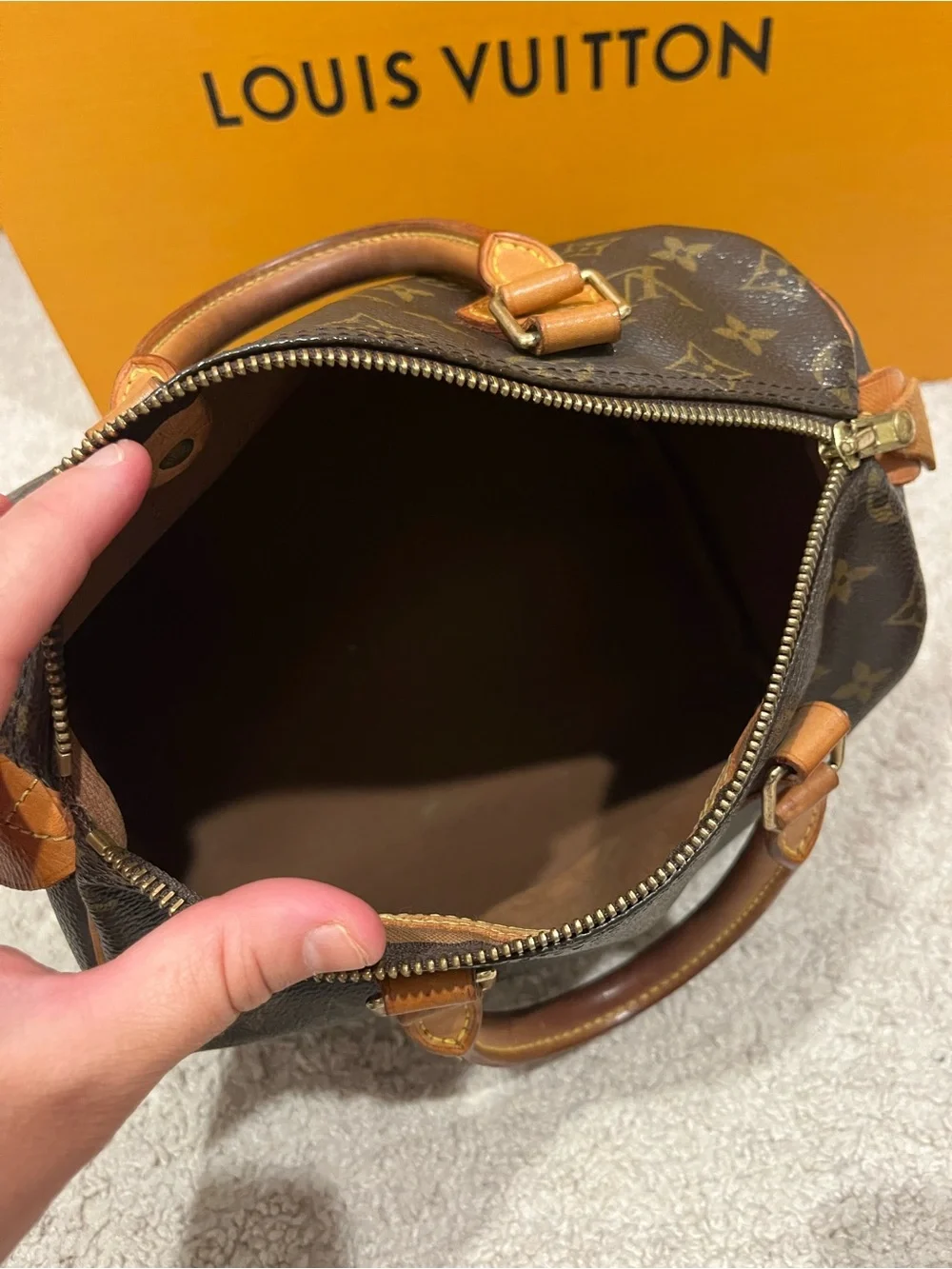Louis Vuitton Speedy 25